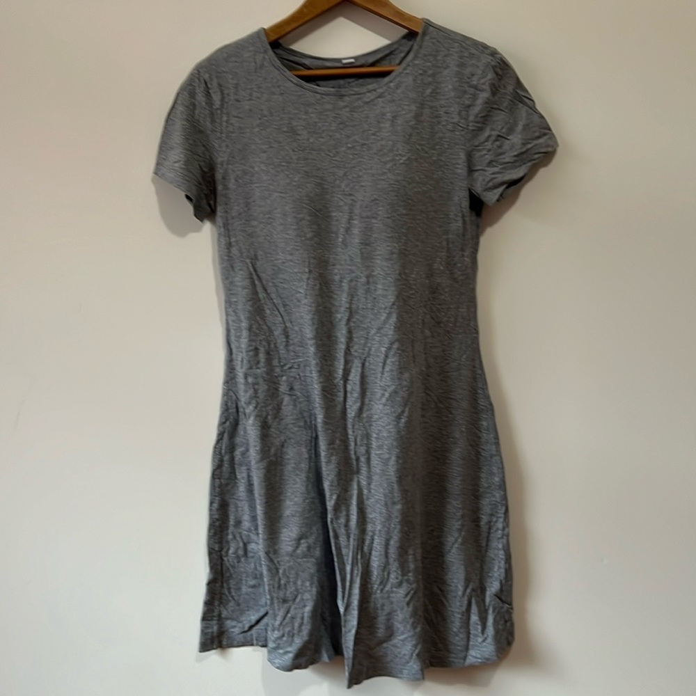 Uniqlo grey bra lined tee shirt dress - size m
